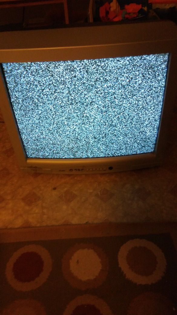Vintage 32' inch TV