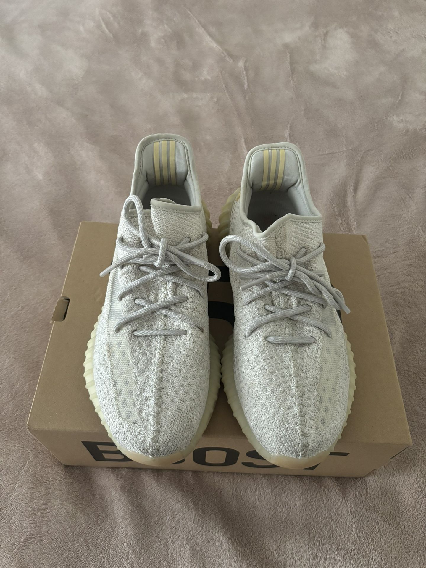 Yeezy Boost 350 V2 ‘Light’ Size 10.5
