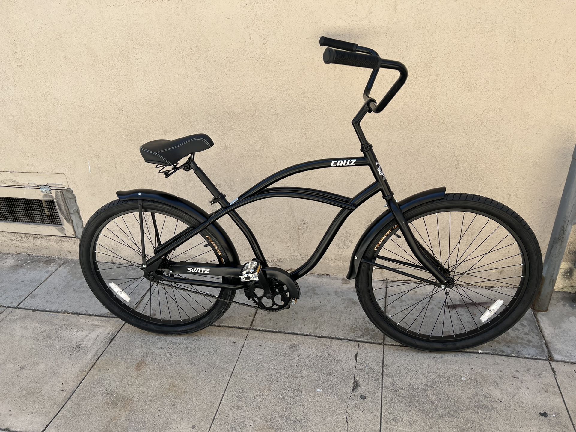 Switz Cruz 26” Beach Cruiser Matte Black (NEW )