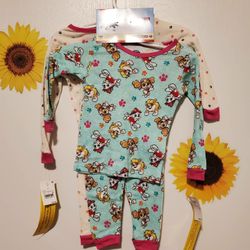 Kids clothing