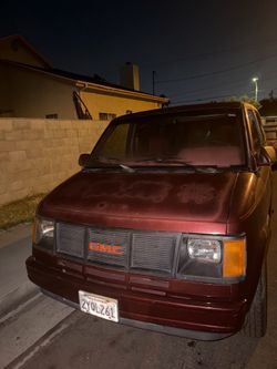 1990 GMC Safari Cargo Van