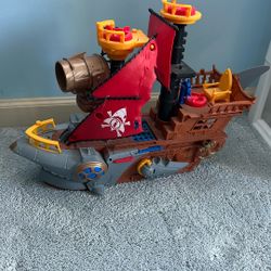 Pirate Ship With Moving Open Parts 