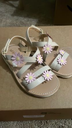 Toddler girls size 11