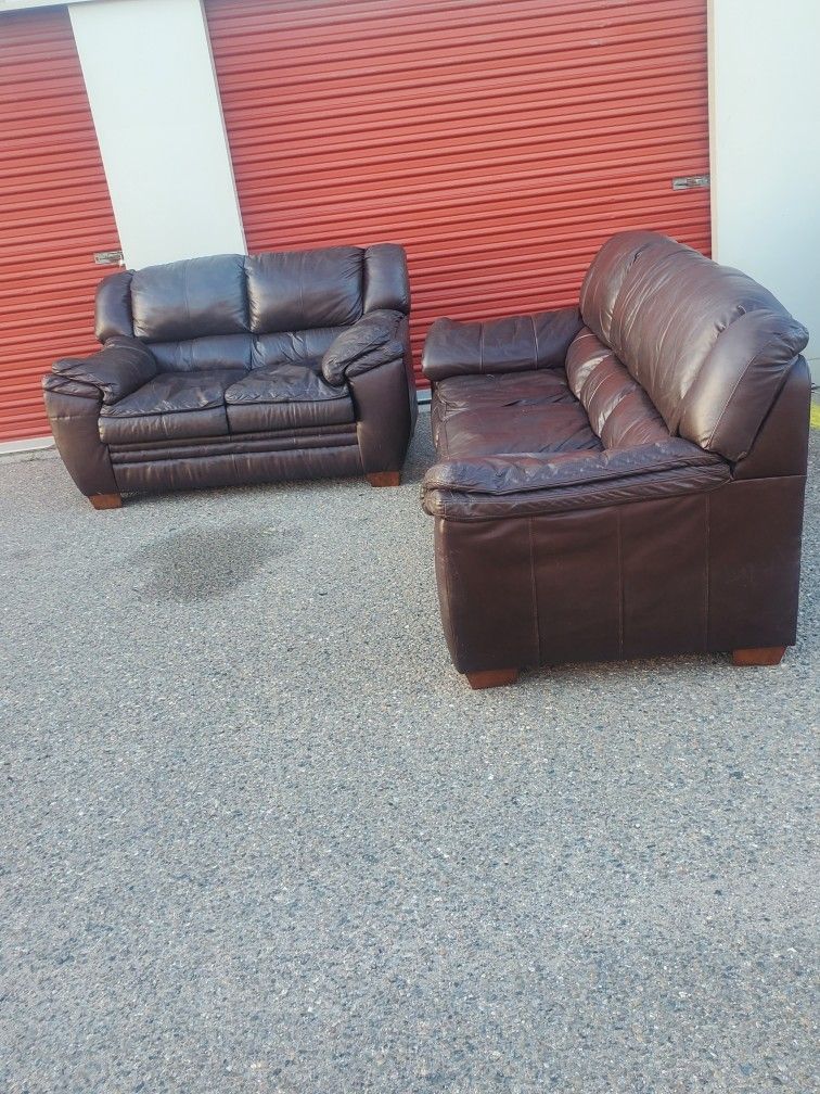 Very Nice Couch And Loveseat