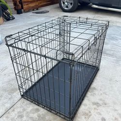 Medium Size Dog Crate/Kennel 