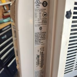 Window AC Unit