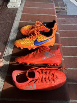 Nike Soccer Cleats 2y