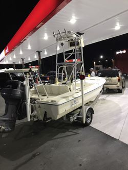 Scout 17.9 ft half tower 115 yamaha 2 stroke