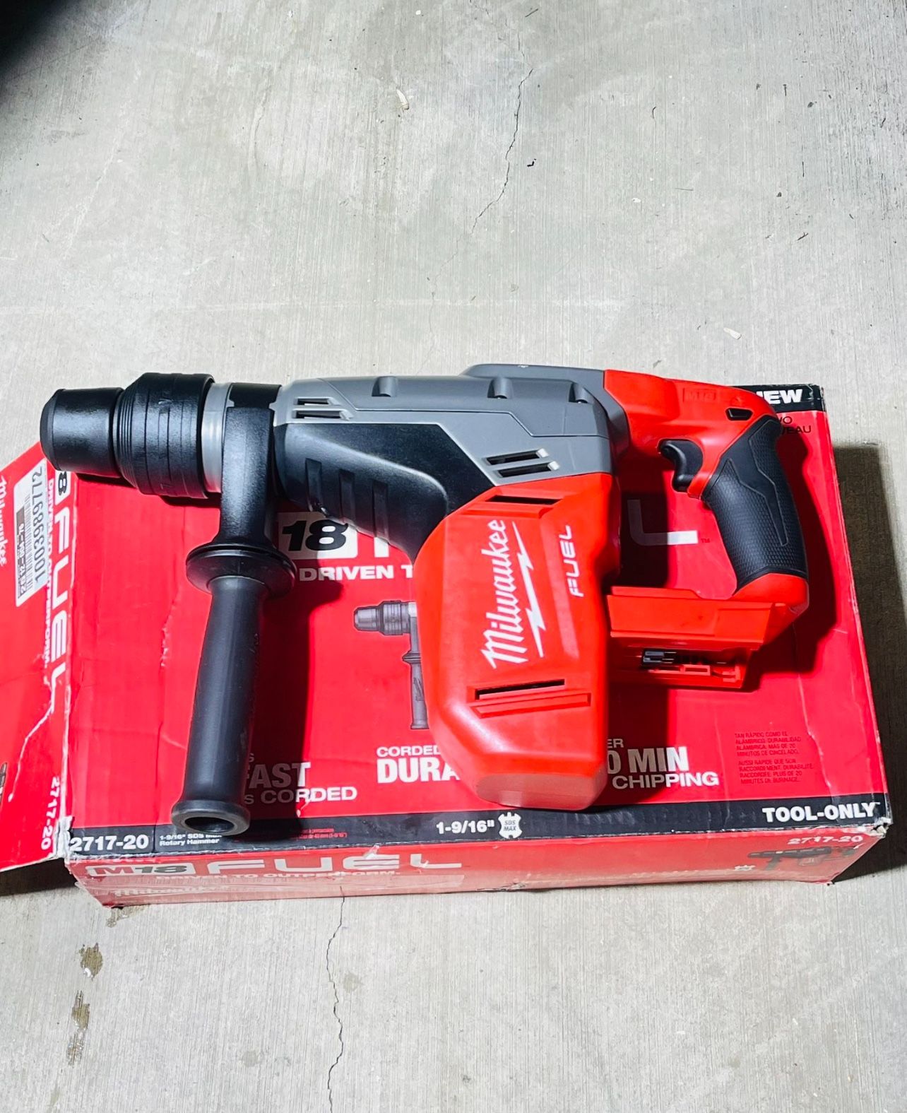 Milwaukee M18 FUEL 18V Lithium-Ion Brushless Cordless 1-9/16 in. SDS-Max Rotary Hammer (Tool-Only)
