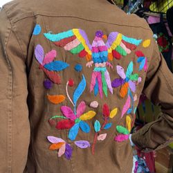 Hand-embroidered denim jacket    (tenango