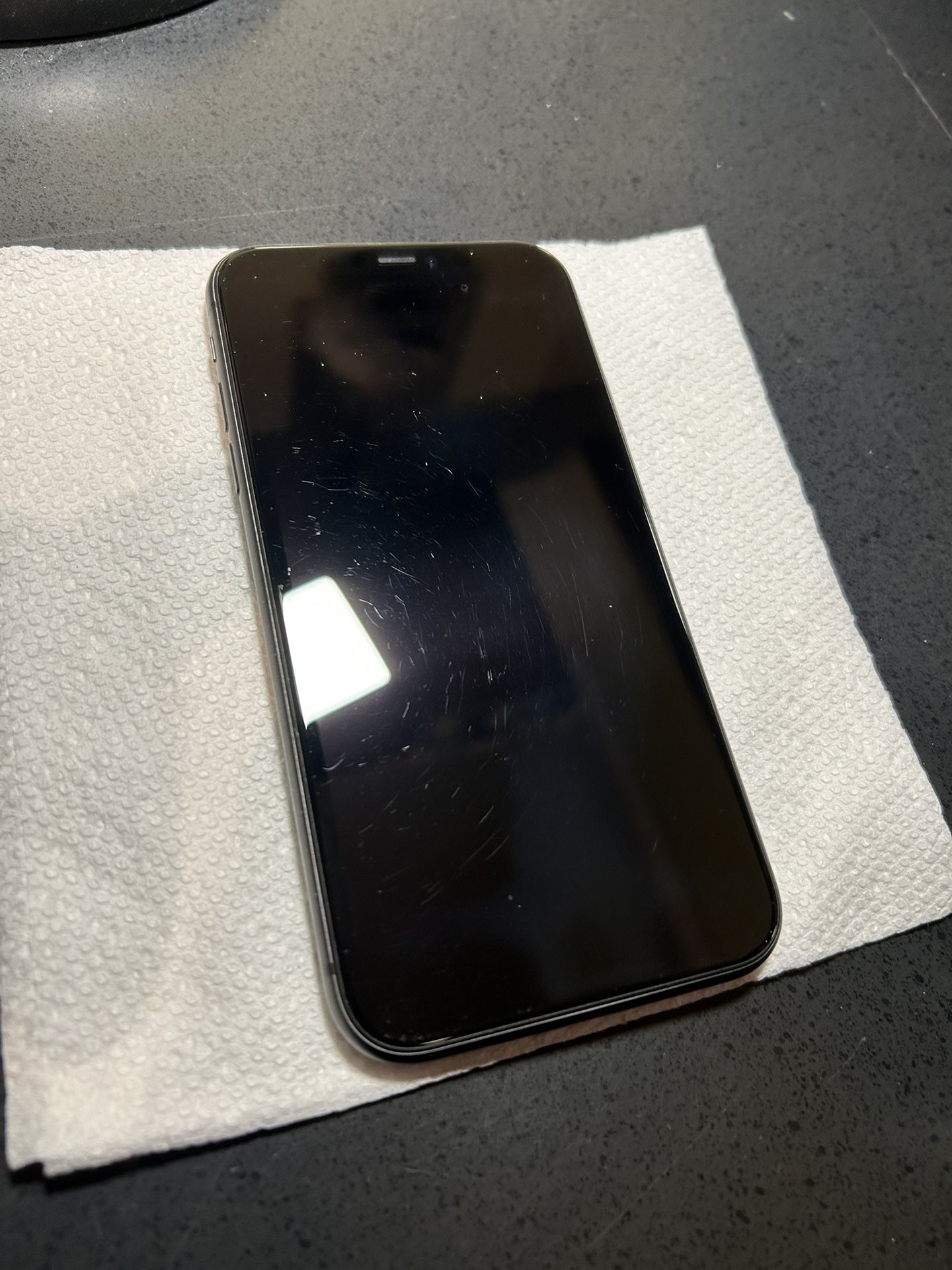 Apple iPhone Unlocked. Excellent Condition