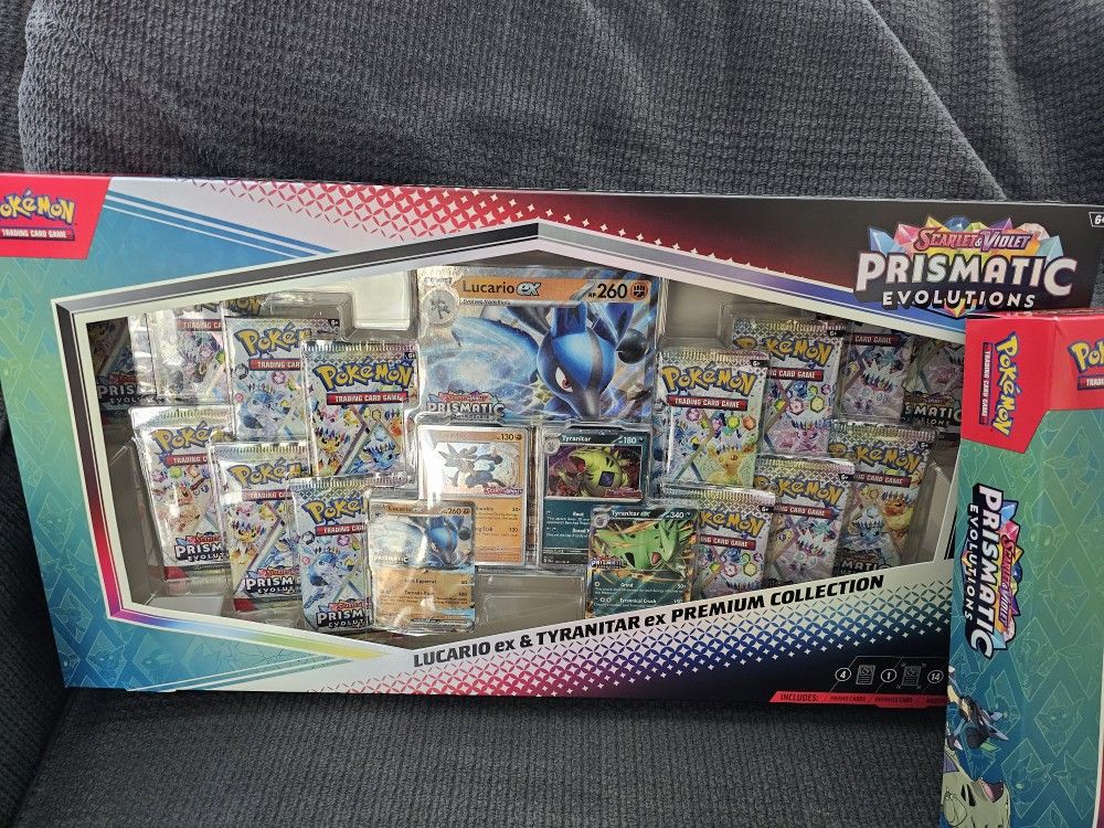 Pokemon Lucario Tyranitar Ex Premium Collection
