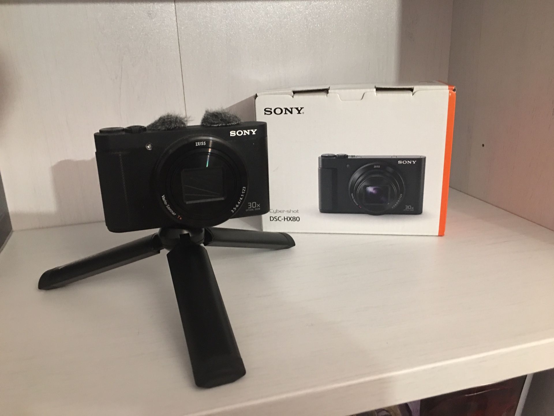 Sony camera DSC-HX80 (tripod not included)