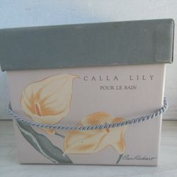 Calla Lily Foam Moisturizing Skincare Bath 15 Ounces w/ Scoop Tool