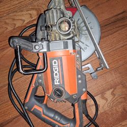 Rigid saw great condition ready to work corded