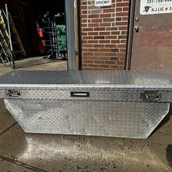 
Husky 71.36 Diamond Plate Aluminum Full Size Crossbed Truck Tool Box