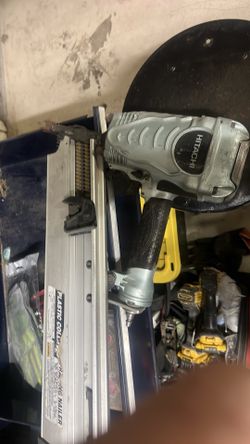 Hitachi 21* Nail gun