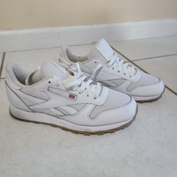 Reebok Size 8.5 USA