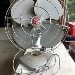 Vintage General Electric Table Fan
