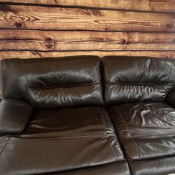 🛋️🔥 Lux Brown Leather Couch – $200 STEAL! 🔥🛋️