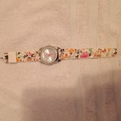 Breast Cancer Support Watch With A Floral Pattern Rubber Band with brand New Battery