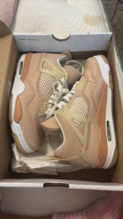 Women’s Jordan’s Retro 4