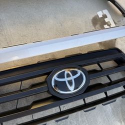 Toyota Tacoma Partes 2017 Para 2023 