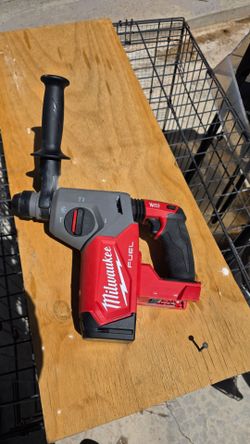 M18 FUEL 18V Lithium-Ion Brushless  (Tool-Only)