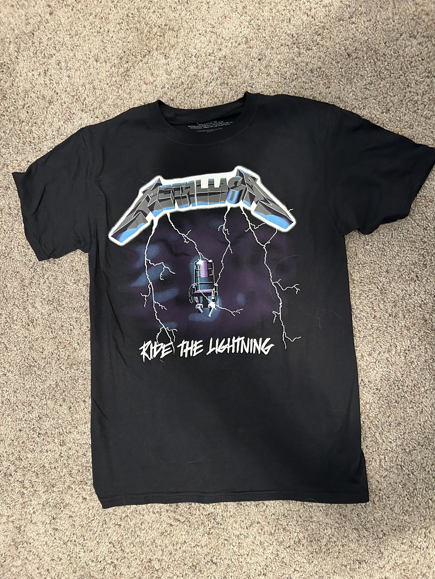 Men’s Metallica Shirt Small