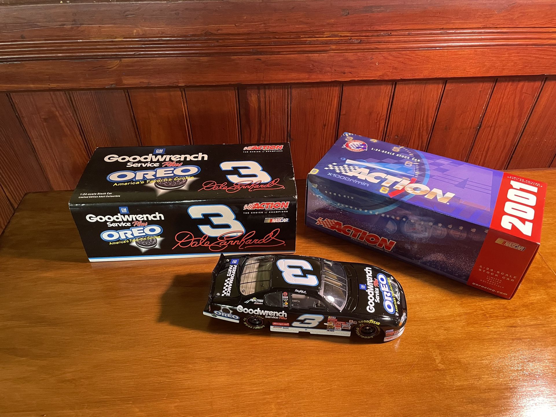 Dale Earnhardt 2001 Oreo #3 1:24
