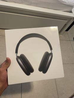 *SEND OFFERS* Apple AirPods Max Wireless Over-Ear Headset - Space Gray