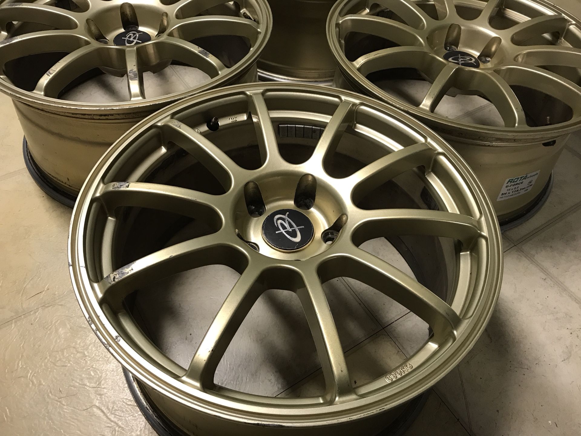 18x8.5 Rota G-Force Rims