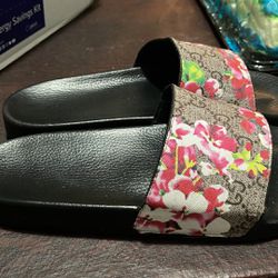 Gucci Slides 