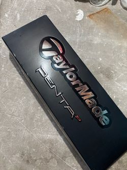 TaylorMade Penta TP Golf Ball Box