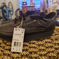 Reebok Shoes Women's Size 8