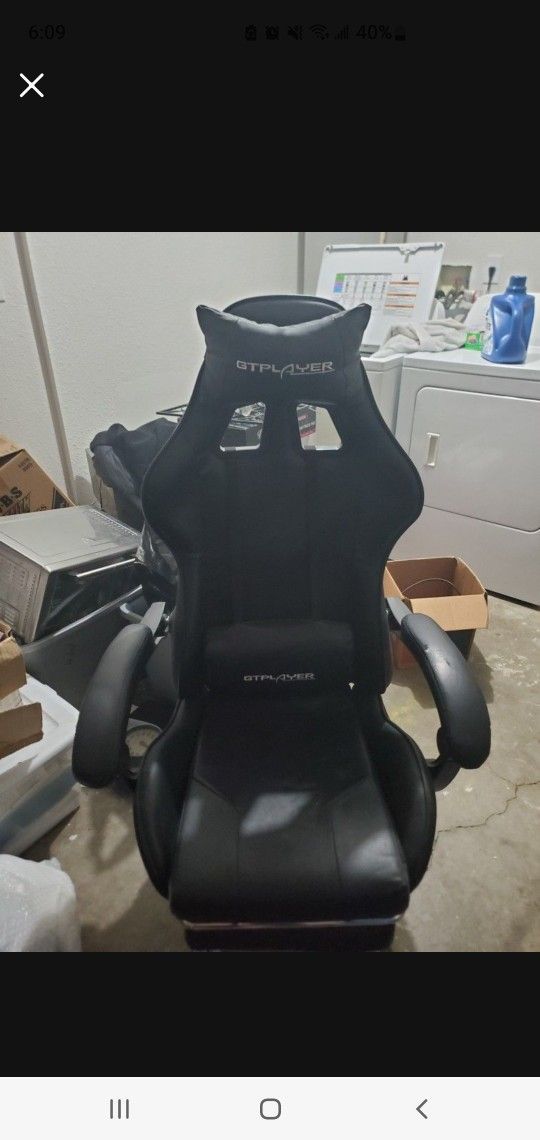 Desk Chair/ Gaming Chair