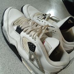 Air Jordan Retro - White Cement **Size 12**