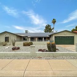 House With Pool For Sale In Phoenix, AZ🏡