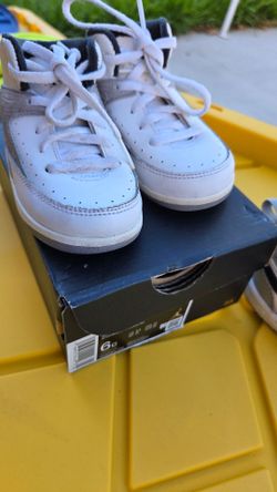 Air Jordan 2 Retro Python Infant Toddler Lifestyle Shoes (White/Fire)