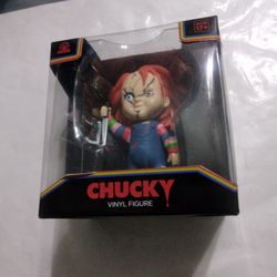 Chucky Vinyl Figure New