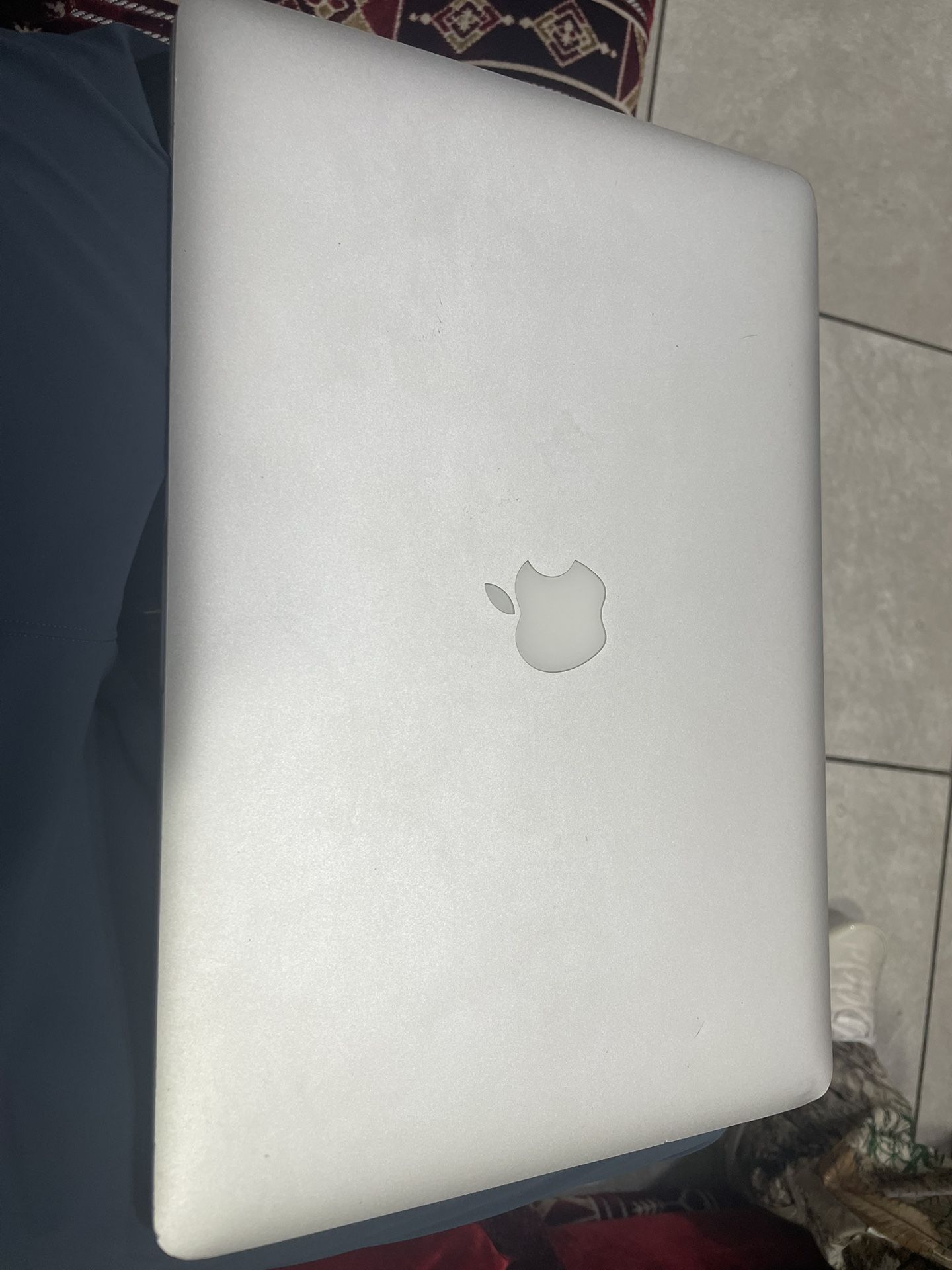 Mid-2012 MacBook Pro 15” Retina (Screen Not Working, For Parts/Repair)