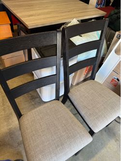 Small dining table 36”x48”