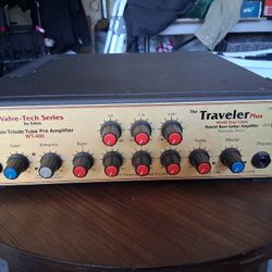 Traveler Plus World Tour Class Hybrid Bass Guitar Amp