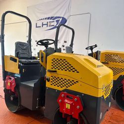 DOUBLE DRUM ROAD ROLLER