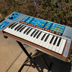 Moog Source Vintage Analog Synthesizer 