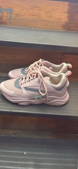 Dior b22