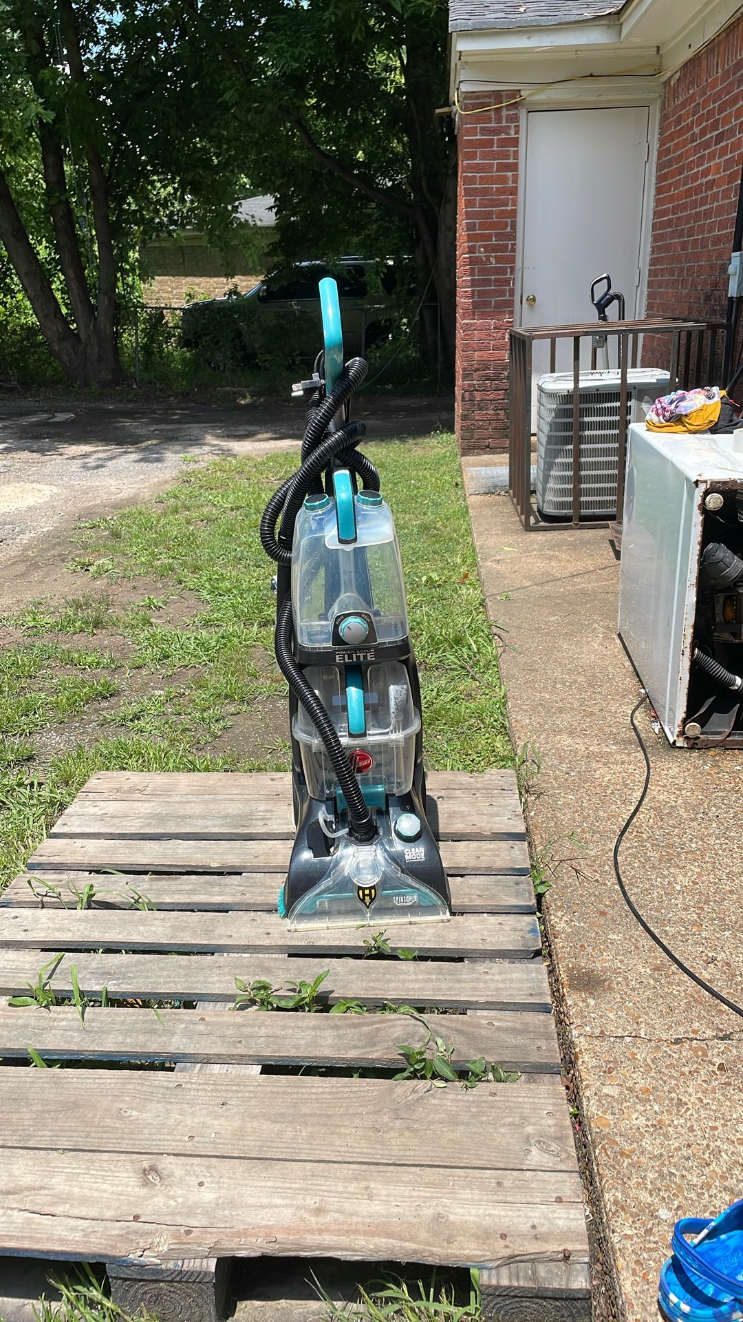 Hoover Power Scrub Elite Carpet Cleaner 