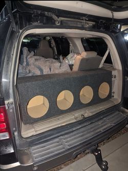 Sealed box for 4 - 10 inch subwoofers