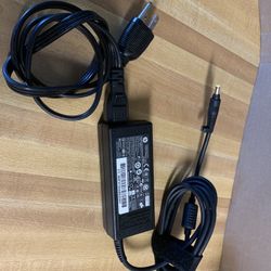 HP Genuine OEM 65W 3.33A AC Power Adapter Supply TPC-DA54 708778-001 708992-001