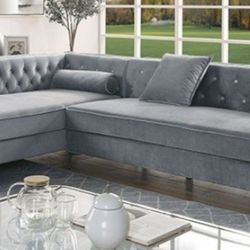 Brand New Grey Super Plush Sectional w Storage Chaise Lounge (Pillows Included)